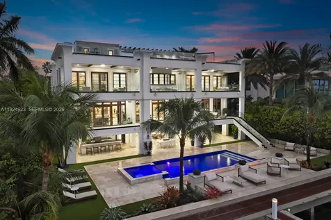 288 S Coconut Lane Miami Beach FL 33139