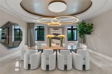 288 S Coconut Lane Miami Beach FL 33139