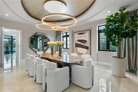 288 S Coconut Lane Miami Beach FL 33139
