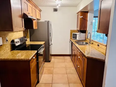 4990 NW 97th Place Doral FL 33178
