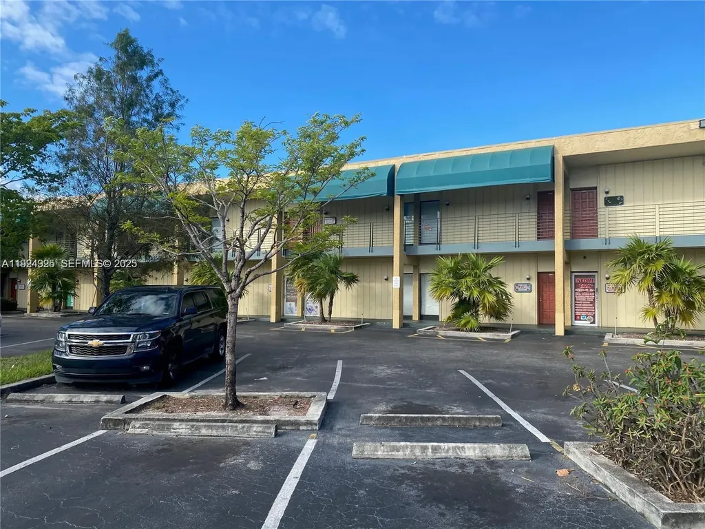 2331 N State Road 7 Lauderhill FL 33313