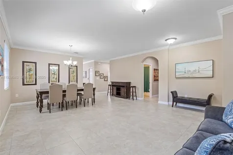 15154 SW 118th Street Miami FL 33196