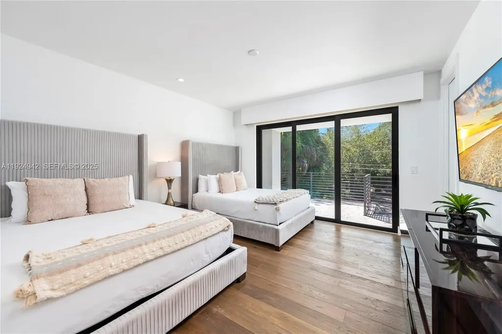 310 SE 11th Avenue Fort Lauderdale FL 33301