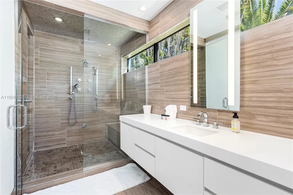 310 SE 11th Avenue Fort Lauderdale FL 33301