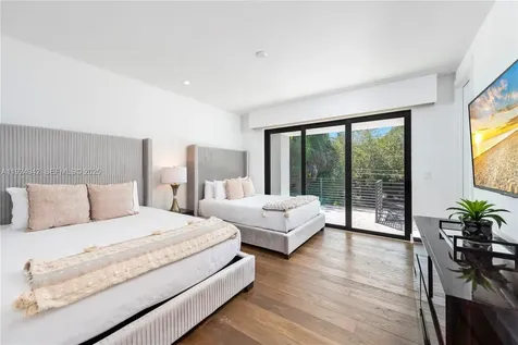 310 SE 11th Avenue Fort Lauderdale FL 33301