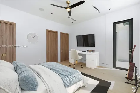 5903 SW 54th Court Davie FL 33314