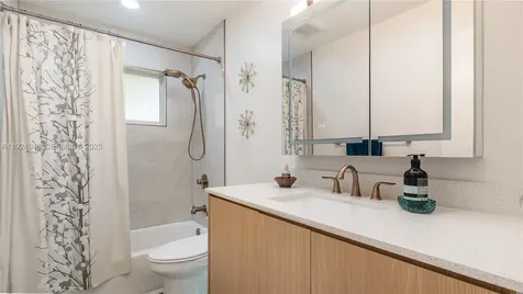3517 Cleveland Street Hollywood FL 33021