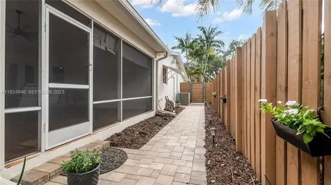 3517 Cleveland Street Hollywood FL 33021