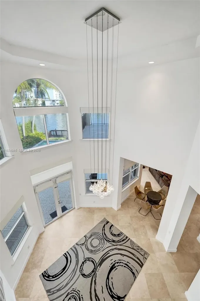 1575 Windjammer Way Hollywood FL 33019