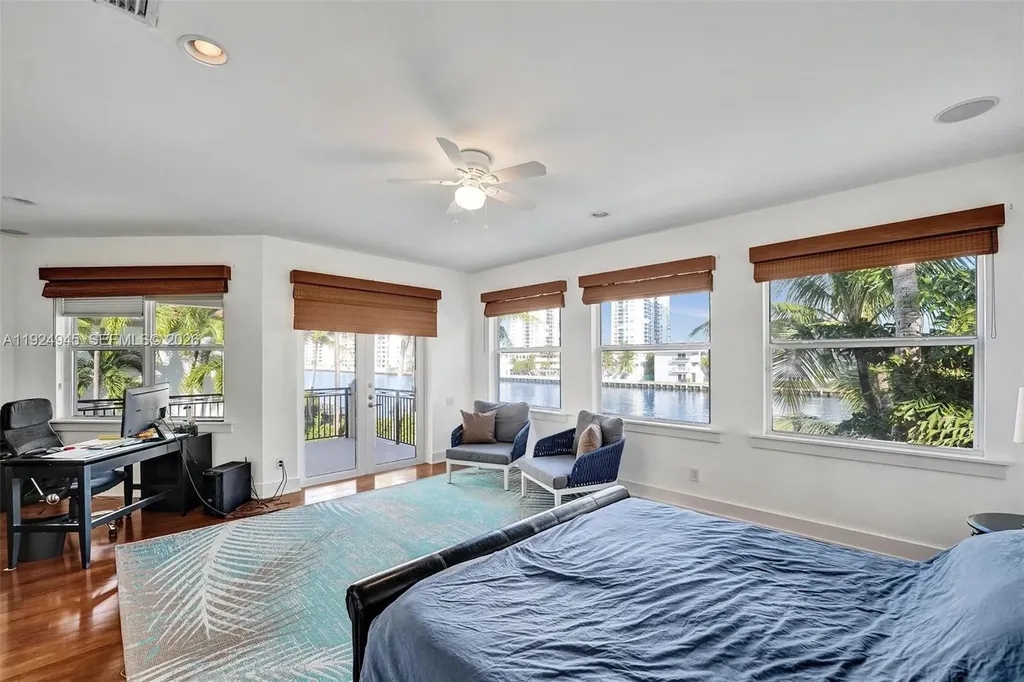 1575 Windjammer Way Hollywood FL 33019