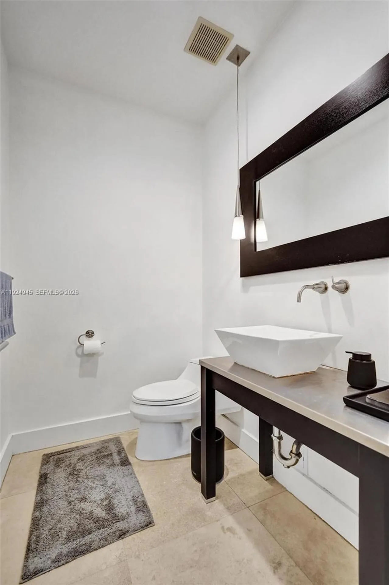 1575 Windjammer Way Hollywood FL 33019
