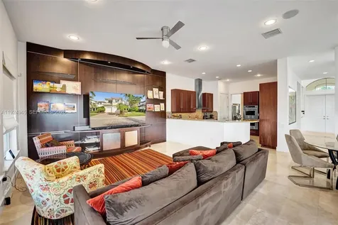 1575 Windjammer Way Hollywood FL 33019
