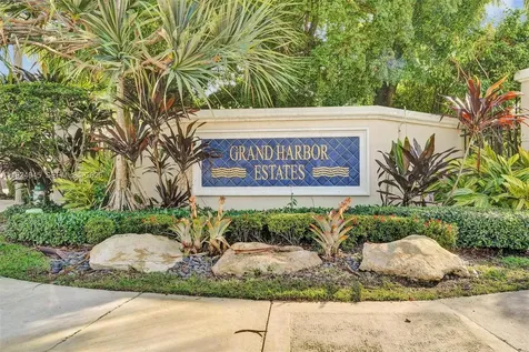 1575 Windjammer Way Hollywood FL 33019