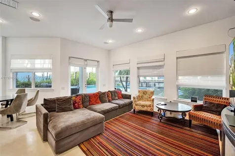 1575 Windjammer Way Hollywood FL 33019
