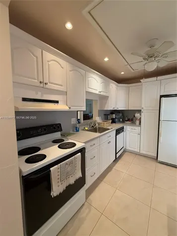4270 NW 40th Street Lauderdale Lakes FL 33319
