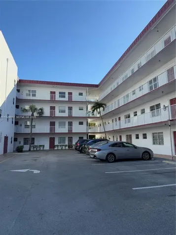 4270 NW 40th Street Lauderdale Lakes FL 33319