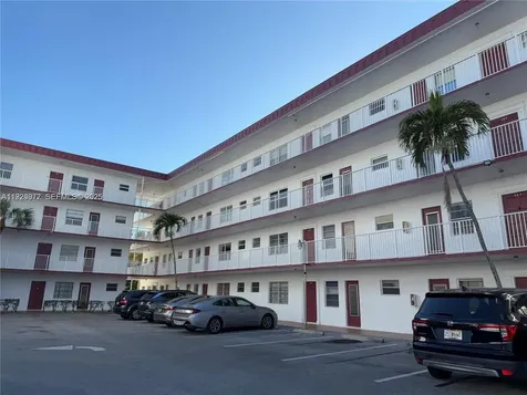 4270 NW 40th Street Lauderdale Lakes FL 33319