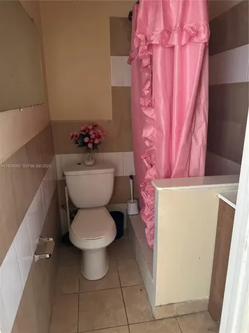 3491 NW 33rd Court Lauderdale Lakes FL 33309