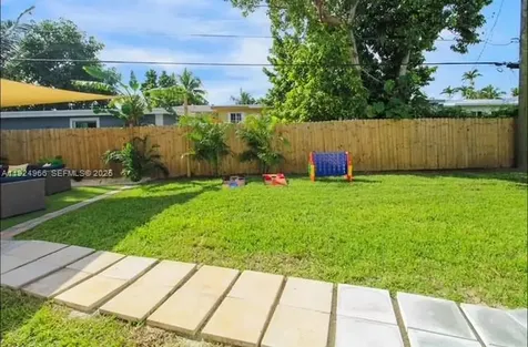 470 NE 110th Street Miami FL 33161