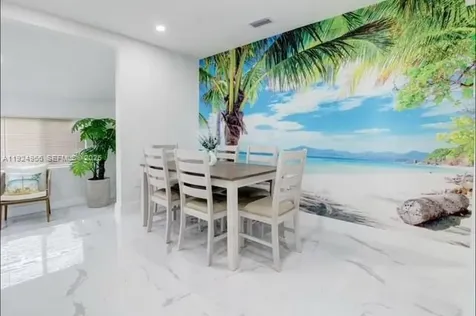 470 NE 110th Street Miami FL 33161