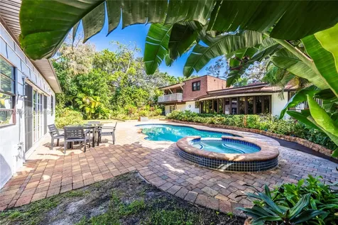 325 Bayberry Drive Plantation FL 33317