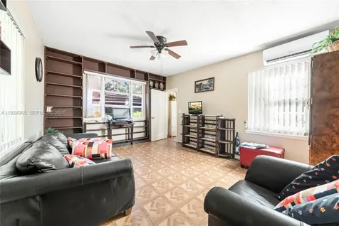 325 Bayberry Drive Plantation FL 33317