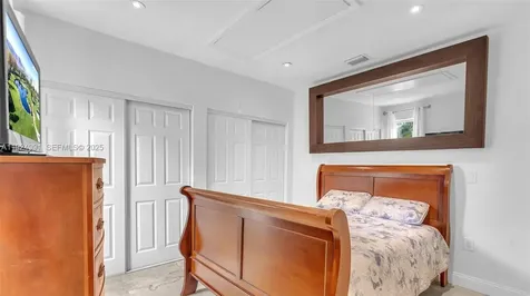9220 SW 94th Place Miami FL 33176