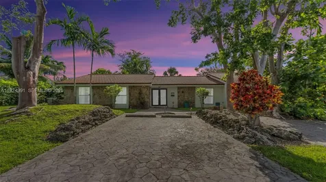 9220 SW 94th Place Miami FL 33176