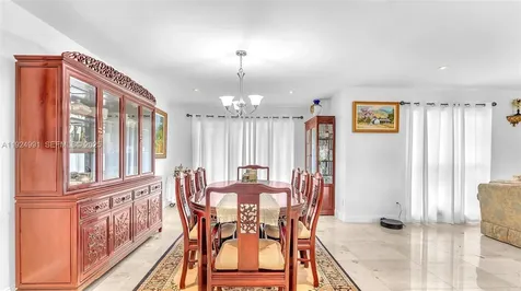 9220 SW 94th Place Miami FL 33176