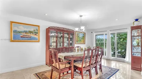 9220 SW 94th Place Miami FL 33176