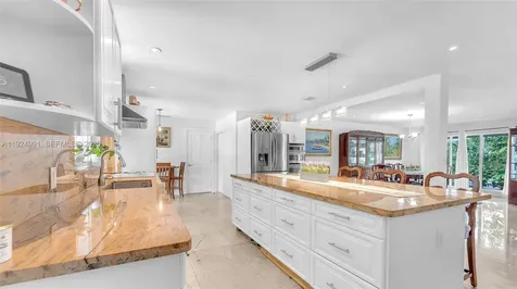 9220 SW 94th Place Miami FL 33176