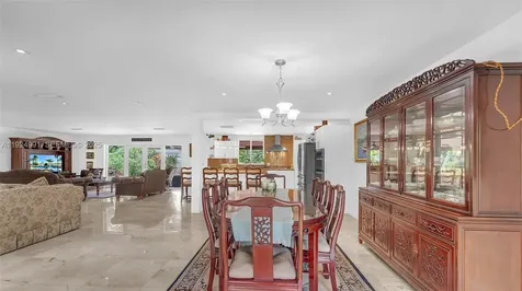 9220 SW 94th Place Miami FL 33176