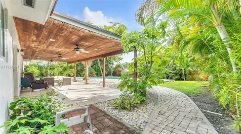 9220 SW 94th Place Miami FL 33176