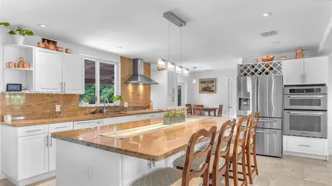 9220 SW 94th Place Miami FL 33176
