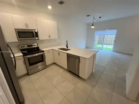 2602 SE 11th Street Homestead FL 33035