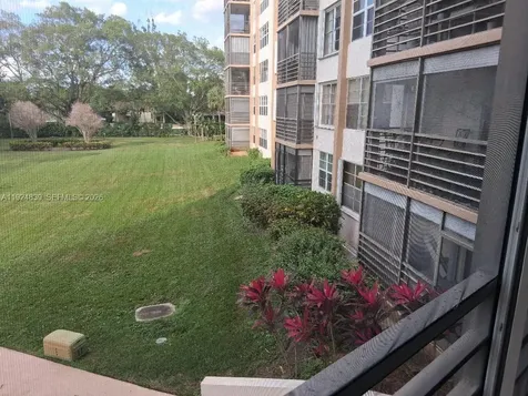 900 St Charles Place Pembroke Pines FL 33026