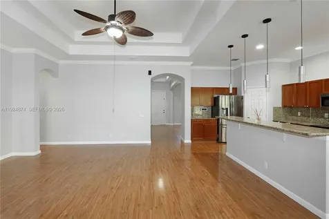 1923 Harbor View Circle Weston FL 33327