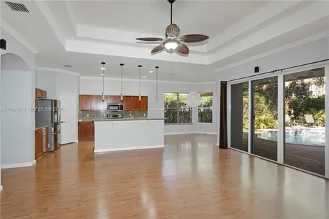 1923 Harbor View Circle Weston FL 33327