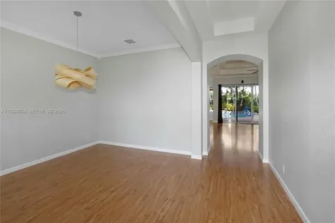 1923 Harbor View Circle Weston FL 33327
