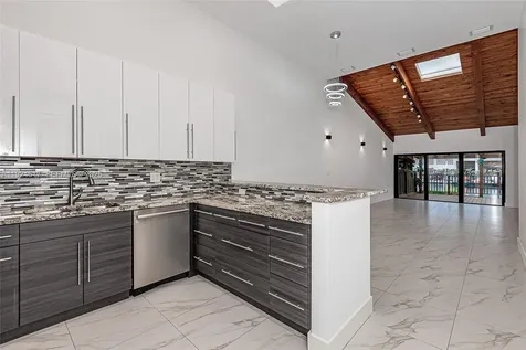 2621 S Parkview Drive Hallandale Beach FL 33009