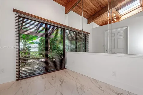 2621 S Parkview Drive Hallandale Beach FL 33009