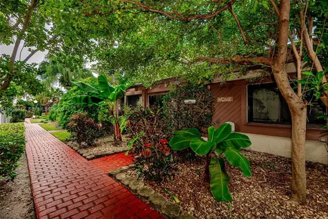 2621 S Parkview Drive Hallandale Beach FL 33009