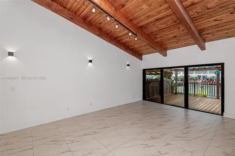 2621 S Parkview Drive Hallandale Beach FL 33009