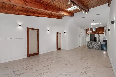 2621 S Parkview Drive Hallandale Beach FL 33009