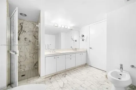 4000 Towerside Terrace Miami FL 33138