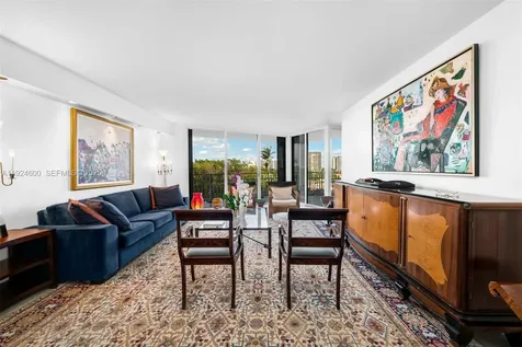 4000 Towerside Terrace Miami FL 33138