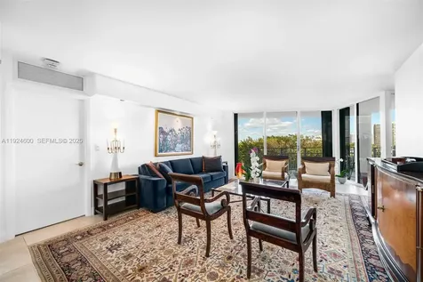4000 Towerside Terrace Miami FL 33138