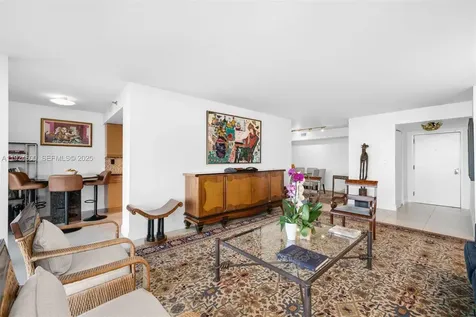 4000 Towerside Terrace Miami FL 33138