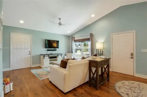 9155 SE Athena Street Hobe Sound FL 33455