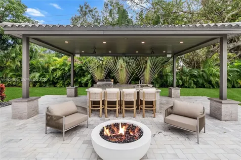 6080 SW 104th Street Pinecrest FL 33156